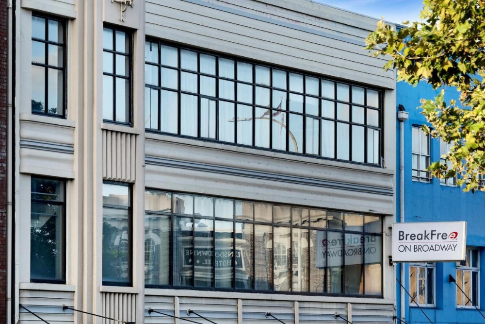 Breakfree on Broadway Sydney